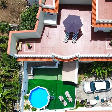 Maravillosa Casa Con Piscina, Vistas, Bbk, Parking Ferienhaus